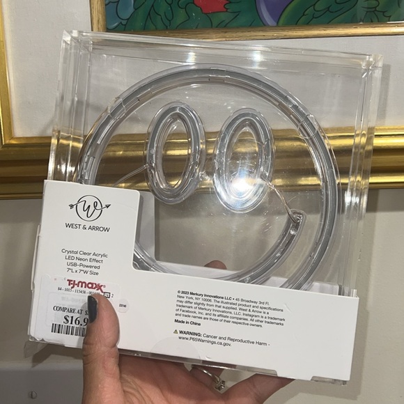 Smiley Face Neon Box 😀😃🥰😍 - Picture 3 of 5